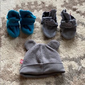 Zutano hat and booties set